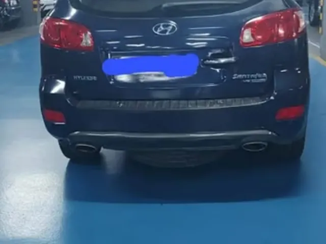 Photo of 2008 Hyundai Santa Fe