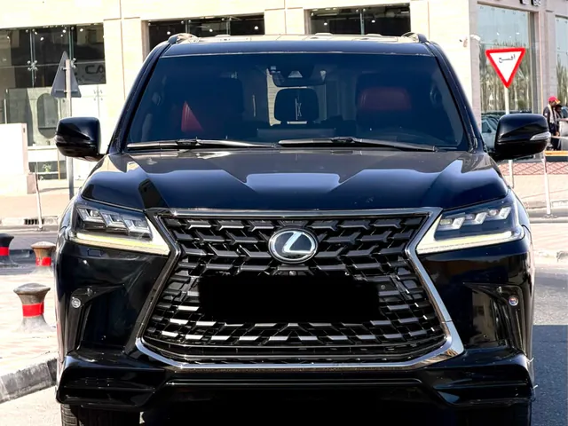 Photo of 2021 Lexus LX 570 Black Edition