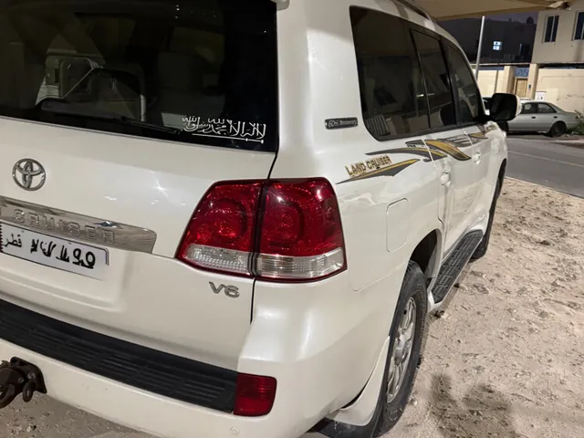Photo of 2011 Toyota Land Cruiser GX