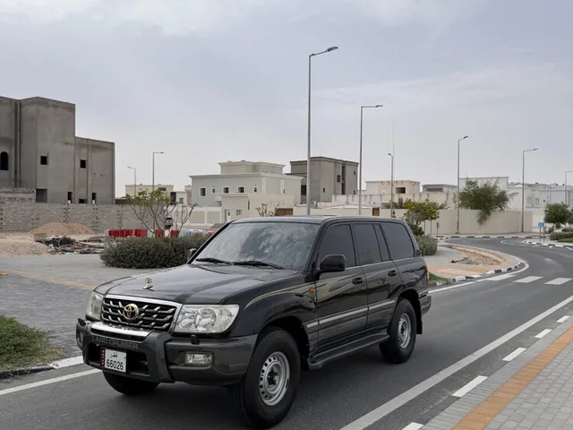 صورة 2006 تويوتا لاند كروزر VXR