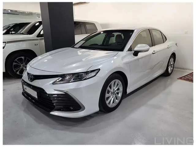 Photo of 2023 Toyota Camry GLE