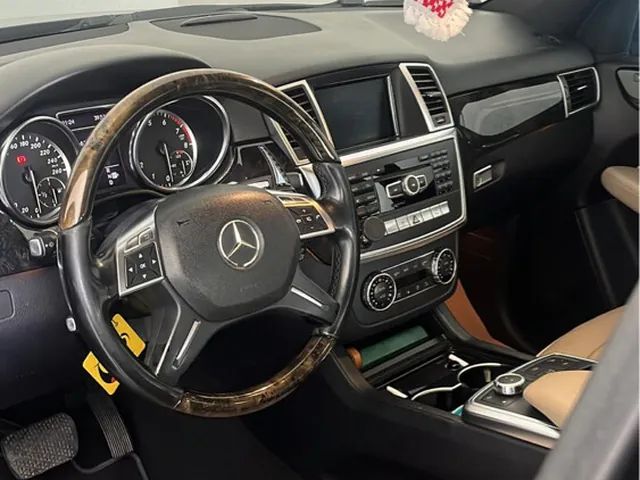 Photo of 2013 Mercedes-Benz M ML 350