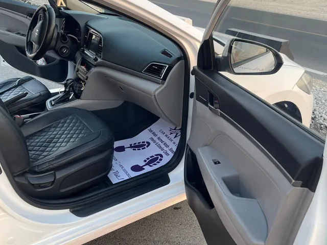 Photo of 2018 Hyundai Elantra