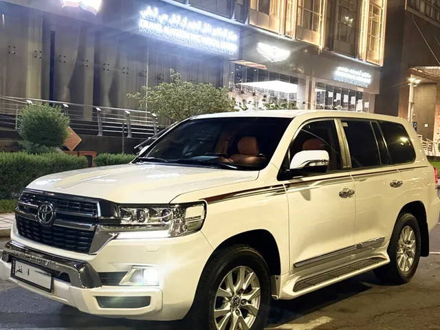 Photo of 2018 Toyota Land Cruiser GXR