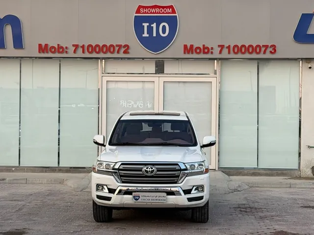 Photo of 2018 Toyota Land Cruiser GXR