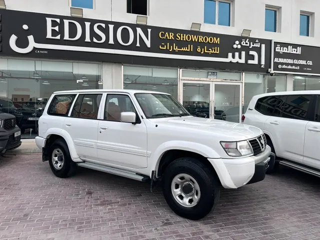 صورة 2001 نيسان باترول سفاري