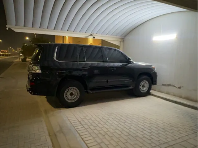 صورة 2014 لكزس LX 570 S