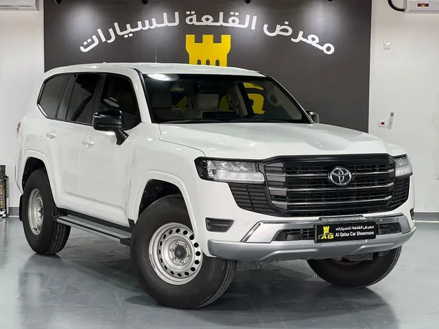 صورة 2022 تويوتا لاند كروزر GX