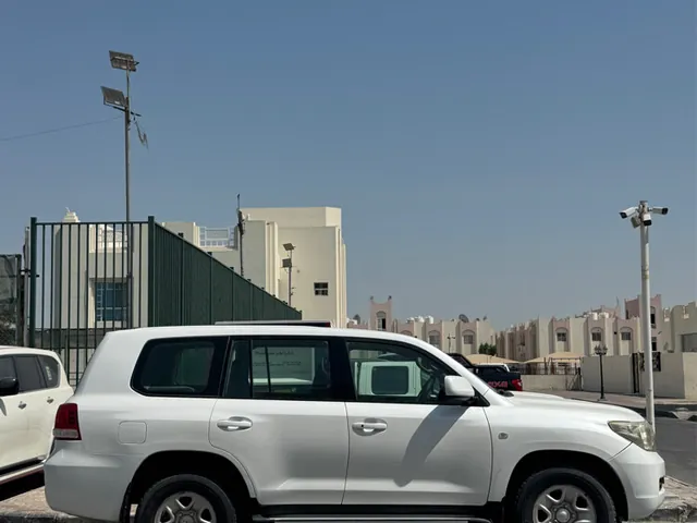 Photo of 2009 Toyota Land Cruiser G