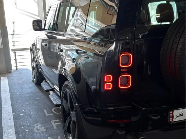 Photo of 2023 Land Rover Defender 110 HSE