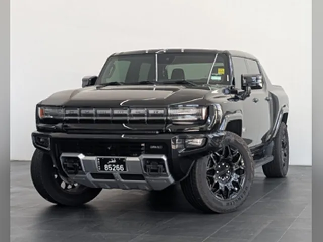 صورة 2024 جي إم سي همر EV SUV