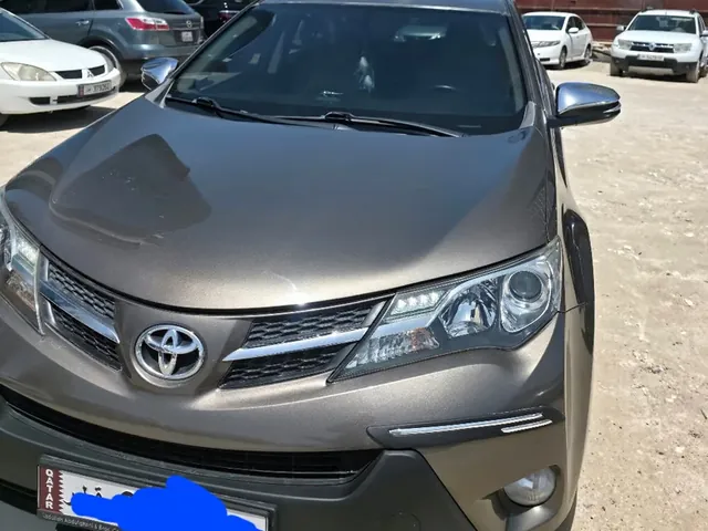 صورة 2015 تويوتا RAV4