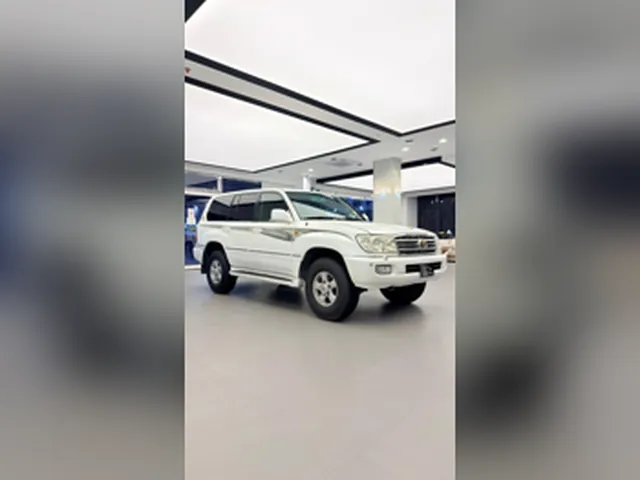 Photo of 2006 Toyota Land Cruiser VXR