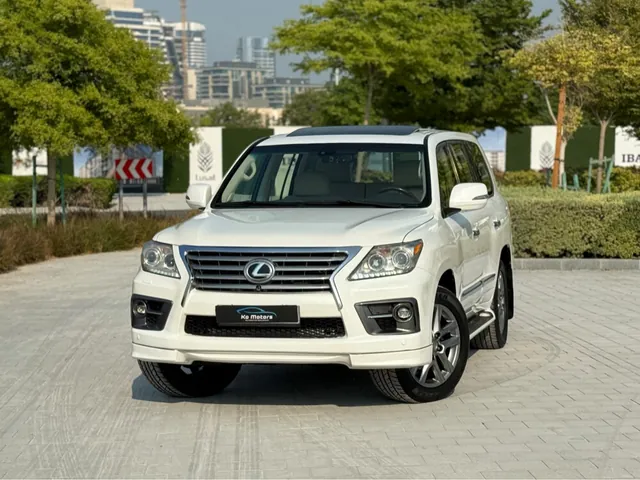 صورة 2015 لكزس LX 570 S