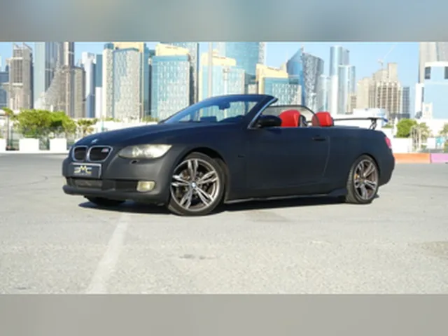 صورة 2009 بي إم دبليو الفئة الثالثة 320i