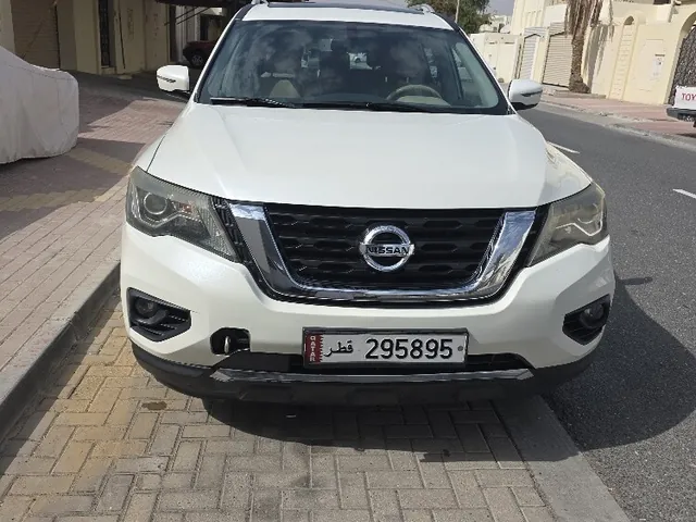 صورة 2018 نيسان باثفايندر SV