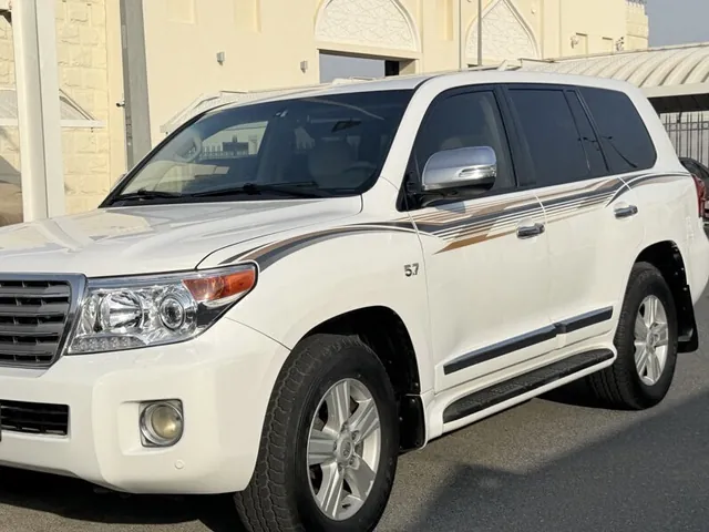 Photo of 2014 Toyota Land Cruiser VXR
