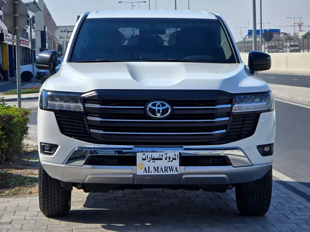 Photo of 2025 Toyota Land Cruiser GX