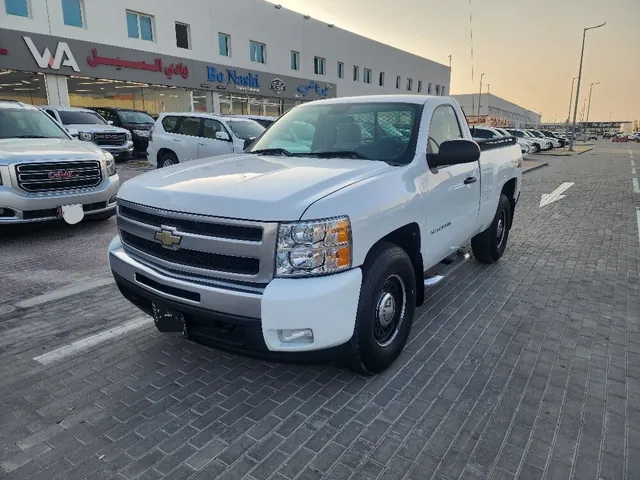 Photo of 2010 Chevrolet Silverado LT
