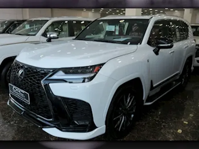 صورة 2024 لكزس LX 600 اف سبورت