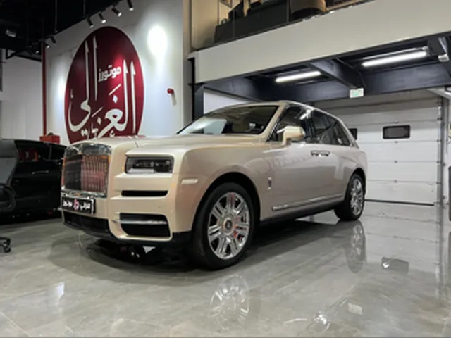 صورة 2021 رولز رويس كولينان