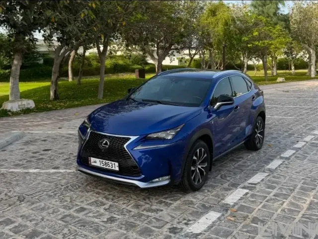 صورة 2015 لكزس NX 200t