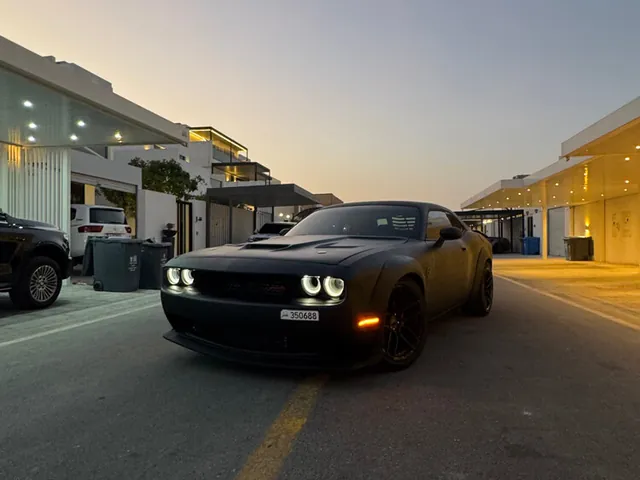 صورة 2010 دودج تشالنجر SRT8