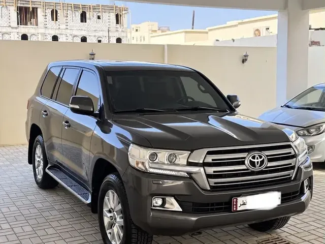 Photo of 2016 Toyota Land Cruiser GXR
