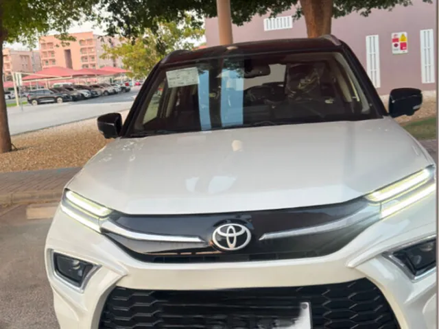 صورة 2026 تويوتا C-HR BEV