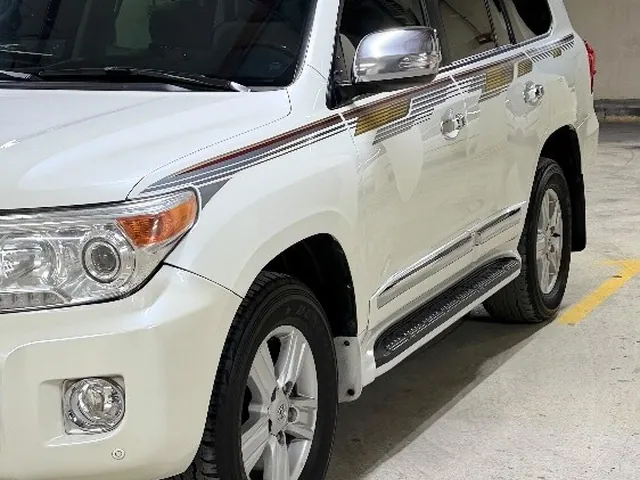Photo of 2014 Toyota Land Cruiser GXR
