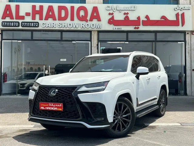 Photo of 2023 Lexus LX 600