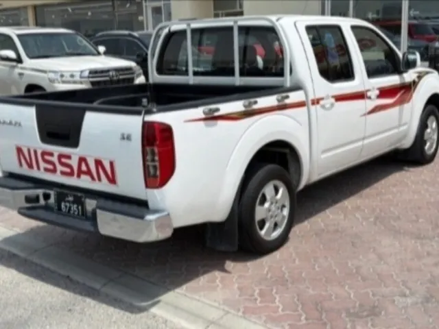 Photo of 2015 Nissan Navara SE