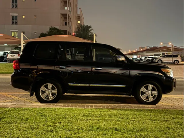 Photo of 2013 Toyota Land Cruiser GXR