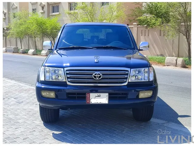 Photo of 2004 Toyota Land Cruiser GXR