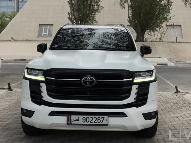 Photo of 2023 Toyota Land Cruiser VXR