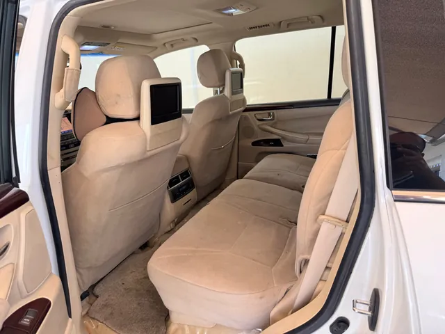 Photo of 2015 Lexus LX 570 S