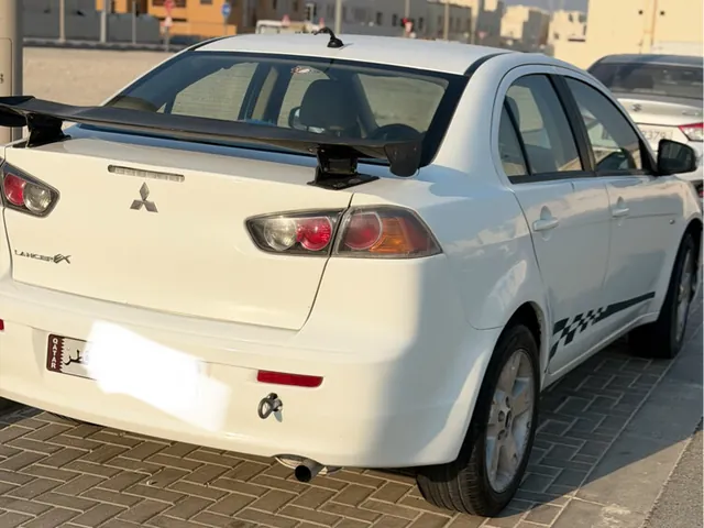 صورة 2015 ميتسوبيشي لانسر EX