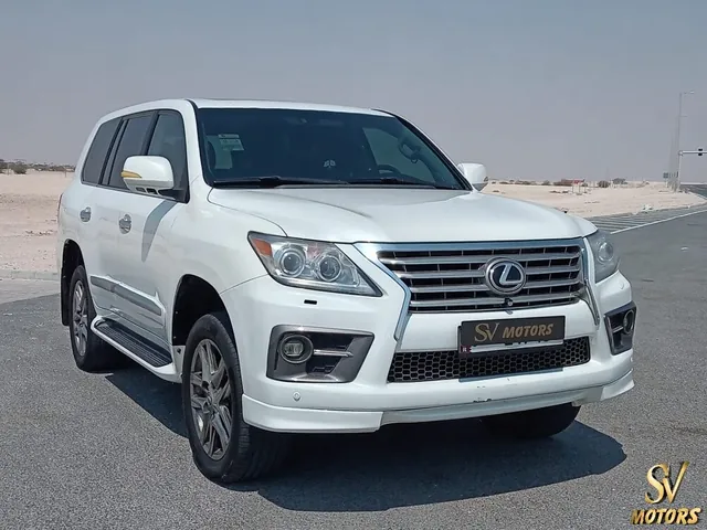 Photo of 2011 Lexus LX 570