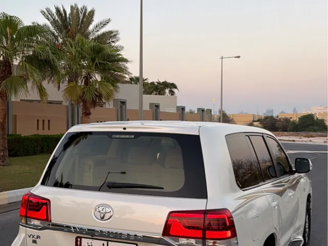 Photo of 2016 Toyota Land Cruiser VXR