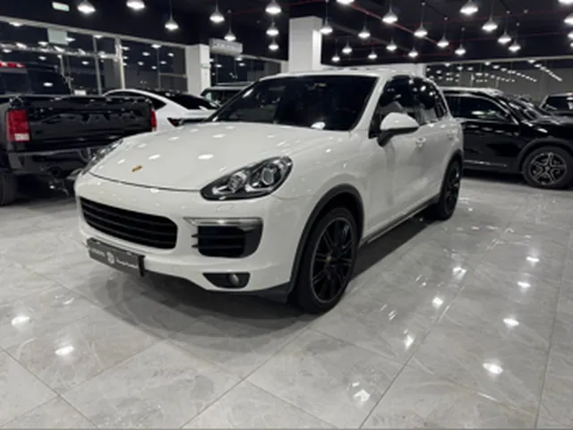 Photo of 2015 Porsche Cayenne S