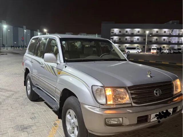 Photo of 2003 Toyota Land Cruiser VXR