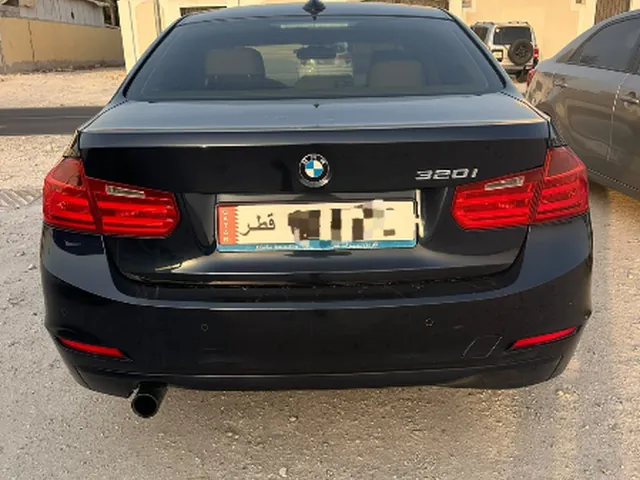 صورة 2014 بي إم دبليو الفئة الثالثة 320i