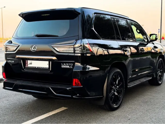 Photo of 2020 Lexus LX 570 Black Edition
