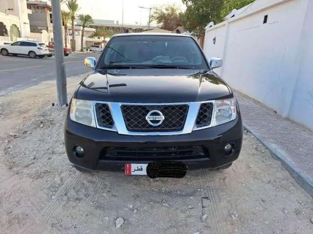 صورة 2009 نيسان باثفايندر LE
