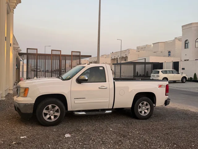 Photo of 2011 GMC Sierra 1500