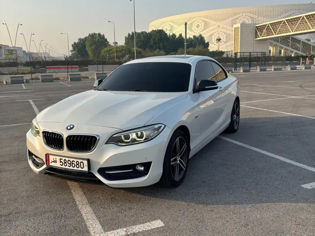 صورة 2014 بي إم دبليو 2-Series 220i