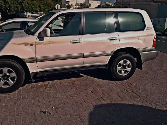 صورة 1998 تويوتا لاند كروزر VXR
