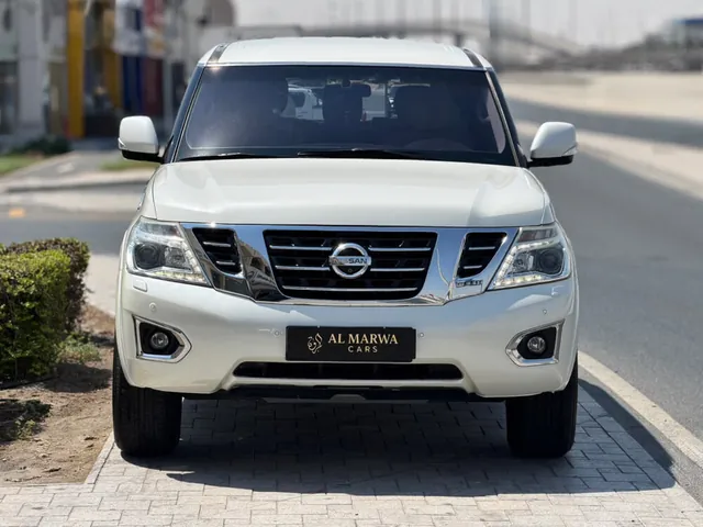 صورة 2016 نيسان باترول LE