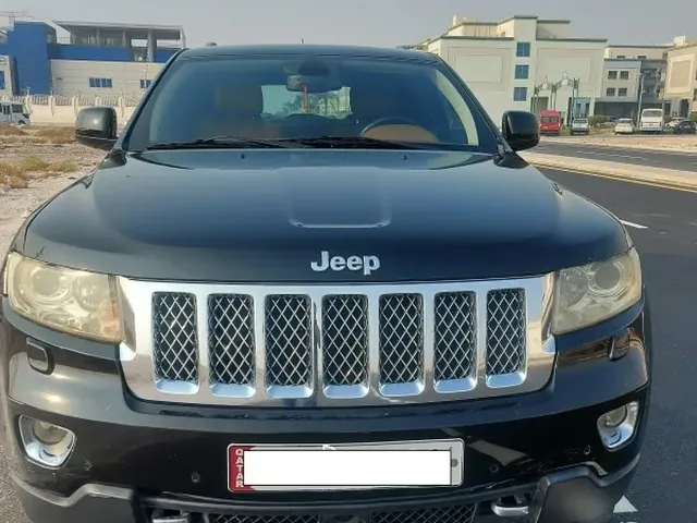 صورة 2013 جيب جراند شيروكي أوفرلاند