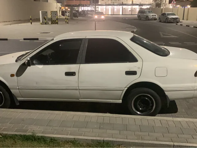 صورة 1998 تويوتا كامري